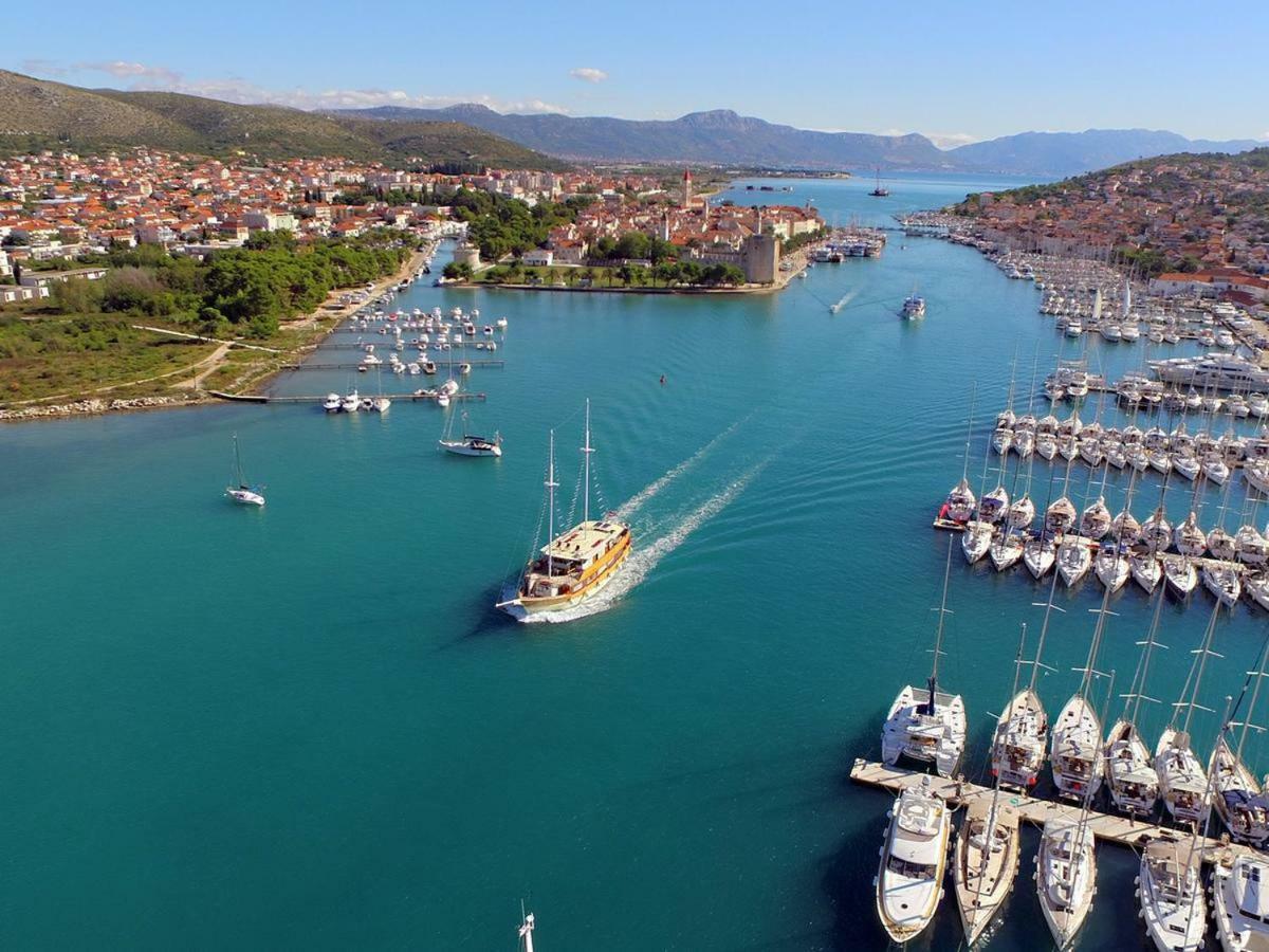 Villa Bubi Trogir Bagian luar foto