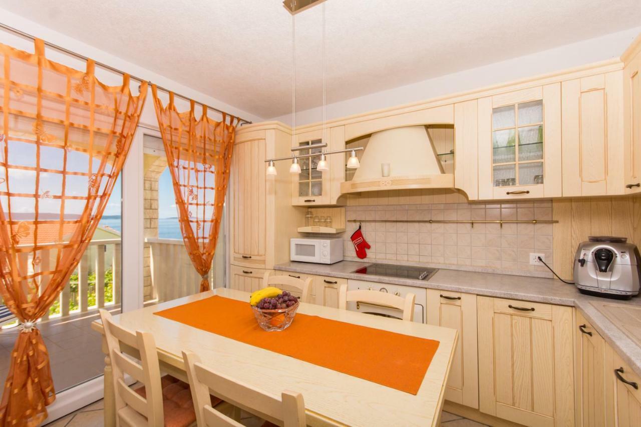 Villa Bubi Trogir Bagian luar foto
